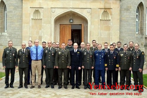 NATO Azərbaycan hərbçilərinə təlim keçir