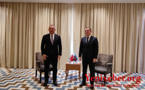 Джейхун Байрамов встретился с главой МИД Турции Мевлютом Чавушоглу