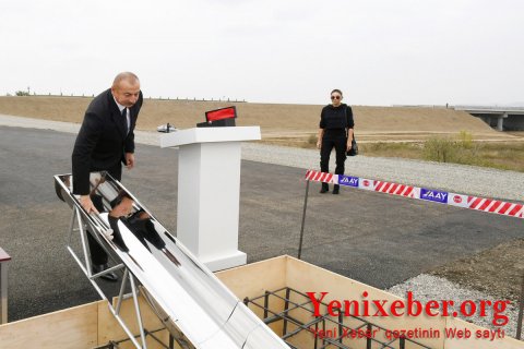 Президент Ильхам Алиев заложил фундамент автомобильной дороги Физули-Агдам-