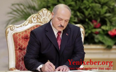 Лукашенко подписал указ о созыве внеочередной сессии парламента