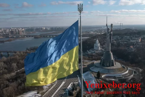 Песков сообщил о постоянных предложениях Киева провести прямые переговоры