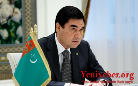 Президент Туркмениcтана проголосовал на президентских выборах