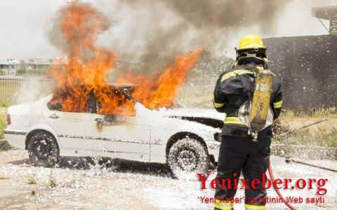 В Сумгайыте сгорел автомобиль