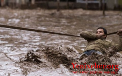 Не менее 12 человек погибли из-за наводнений на северо-востоке Индии