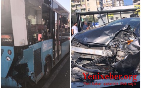 В Баку автобус попал в аварию, пострадали пять человек