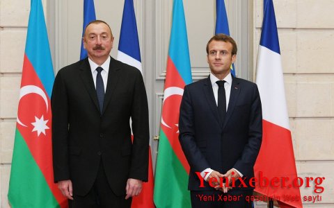 Президент Ильхам Алиев поздравил Макрона