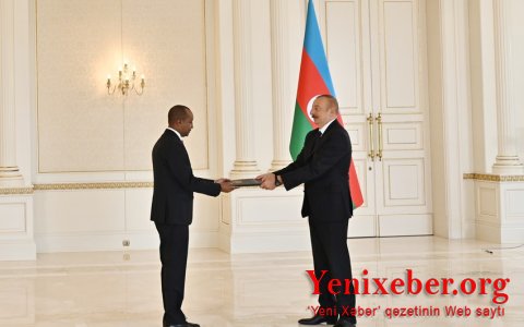 Ильхам Алиев принял верительные грамоты нового посла Руанды в Азербайджане