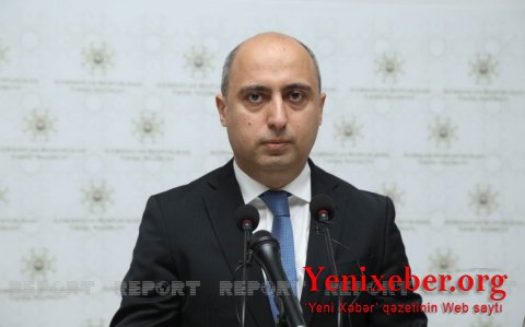 Эмин Амруллаев поблагодарил президента за надбавки к зарплатам учителей