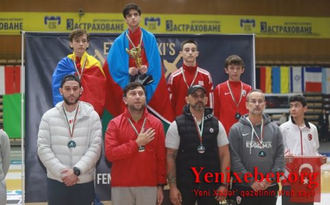 Азербайджанский фехтовальщик взял "золото" на международном турнире