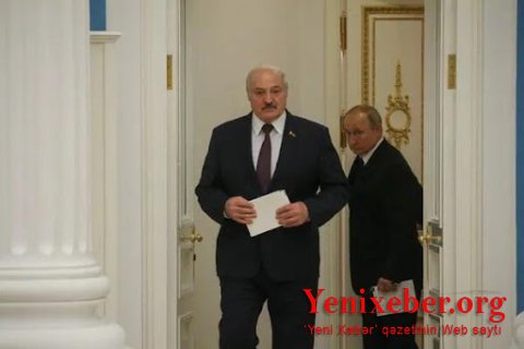 «Лукашенко отвечает только за посевную и за хоккей»