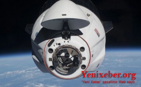 Астронавты вышли с МКС в открытый космос
