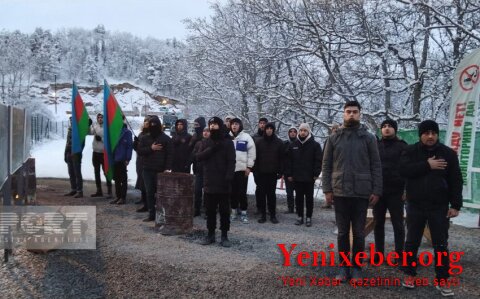 Несмотря на морозную погоду, акция протеста на дороге Ханкенди-Лачын продолжается 33 дня