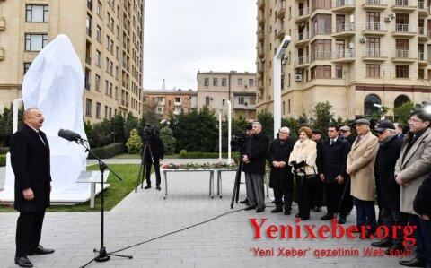 Президент принял участие в открытии памятника выдающемуся композитору Тофику Кулиеву в Баку