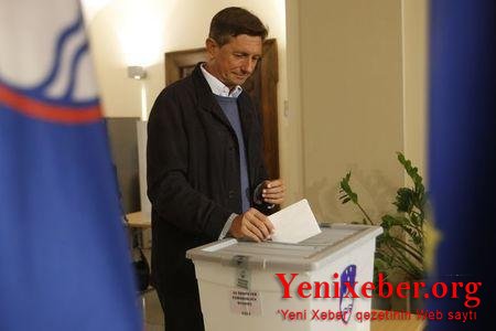 Borut Pahor yenidən prezident seçildi
