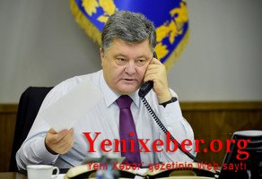 Petro Poroşenko İlham Əliyevə telefonla zəng edib