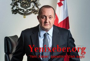 Gürcüstan prezidenti etiraz olaraq parlamentin iclas zalını tərk edib