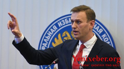 Aleksey Navalnı zəhərlənərək komaya düşüb-
