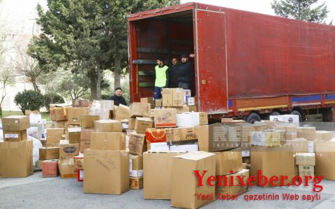 Zəlzələdən sonra Bakıdan Türkiyəyə 127 TIR humanitar yardım göndərilib