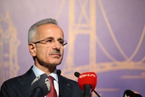 Türkiyəli nazir -