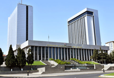 Milli Məclis Niderland Parlamentinin qətnaməsini -