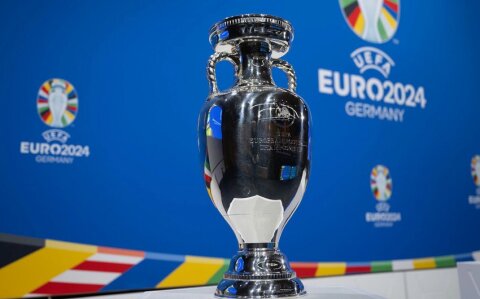 Bu gün futbol üzrə XVII Avropa çempionatı start götürür