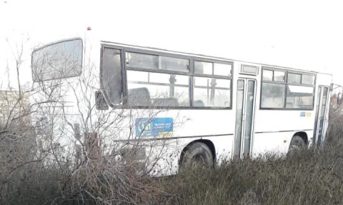 Bakıda sərnişin avtobusu qəza törətdi: