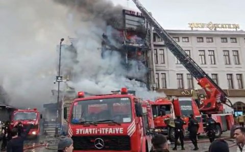 İstanbulda restoranda baş verən yanğın söndürülüb -