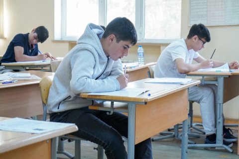 Qəbul imtahanlarına qeydiyyat bitdi: ən çox abituriyent bu qrupdadır -