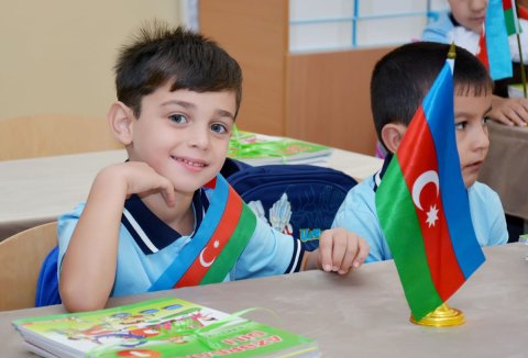 - Məktəb və müəllim seçimini ləğv etmək olar