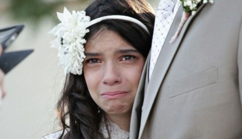 Azərbaycanda 16 yaşlı qız 33 yaşlı kişiyə ərə verilir