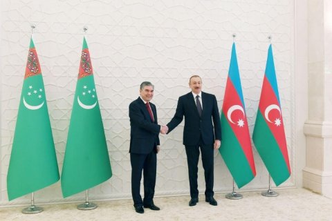 Qurbanqulu Berdiməhəmmədov Azərbaycan Prezidentini təbrik edib