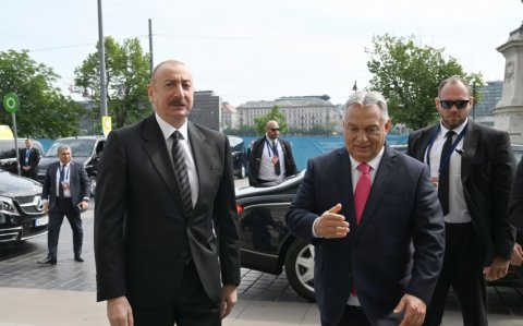 Prezident İlham Əliyev Budapeştdə TDT-nin Dövlət Başçıları Şurasının qeyri-rəsmi iclasında iştirak edir -