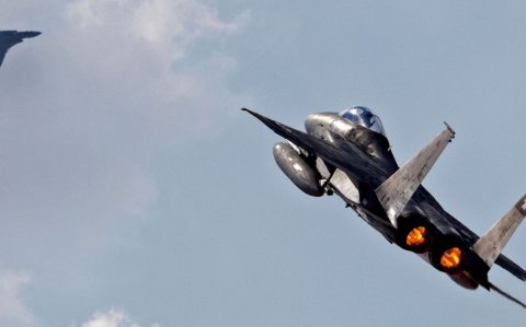İsrail qırıcıları İranın daxili təhlükəsizlik qərargahını məhv edib