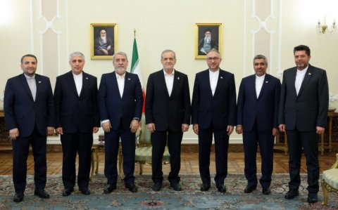 Məsud Pezeşkian İranın Azərbaycana yeni təyin olunmuş səfirini qəbul edib