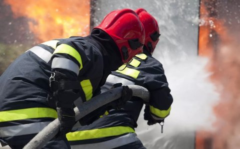 Bakı-Quba yolunda yanğın olub -