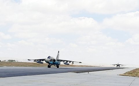 Azərbaycan Ordusunun aviasiya vasitələri təlim-məşq uçuşlarını icra edib