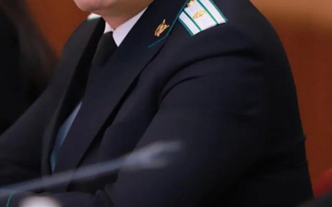 Prokurorluq işçilərinin qulluqda olma yaş həddinin artırılması təklifi ilk oxunuşda qəbul edilib