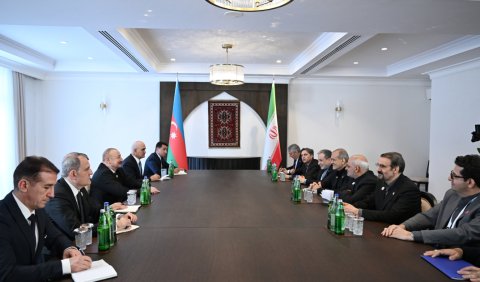 İlham Əliyevlə Pezeşkianın Xankəndidə görüşü keçirilir