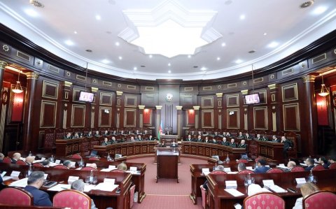 Ali  Məhkəmə inzibati mübahisələrə dair işlərlə bağlı qərar qəbul edib