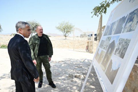 Prezident Ağdamın Qiyaslı kəndində tarixi məscidin binasının bərpadan sonra açılışında iştirak edib