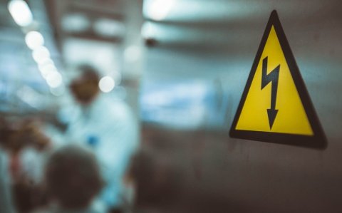 Şəkidə 87 yaşlı kişini elektrik cərəyanı vurub