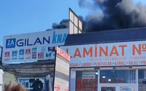 "Sədərək" ticarət mərkəzində yanğın olub