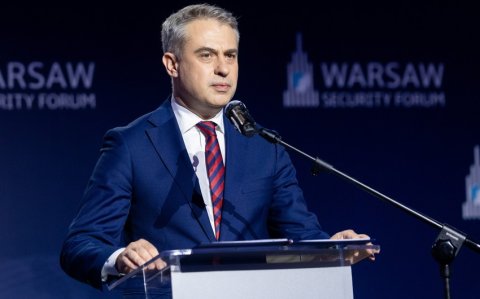 Polşa baş nazirinin müavini Prezidenti tənqid edib