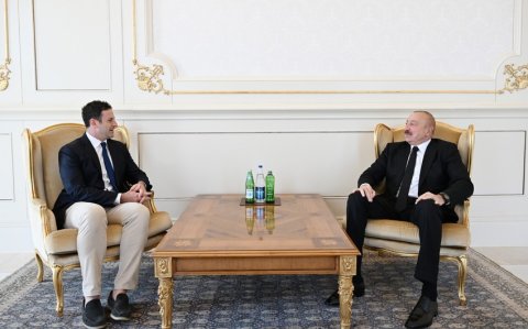 İlham Əliyev “The Goldman Sachs Group Inc.” şirkətinin qlobal məsələlər üzrə prezidentini qəbul edib -
