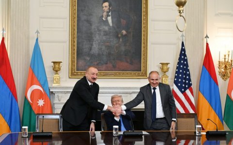 İlham Əliyevin sülh gündəliyi: dünən təzyiq edənlər bu gün təbrik edirlər -