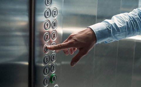 Xidmət haqqına görə liftdən istifadəyə qadağa qoyula bilməz