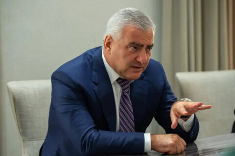 Məhkəmə Samvel Karapetyanı həbsdə saxlayıb