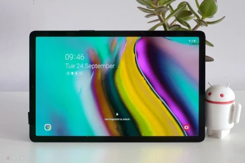 Azərbaycanda planşetlərdə "Android"in payı son üç ayda 17 %-ə yaxın azalıb