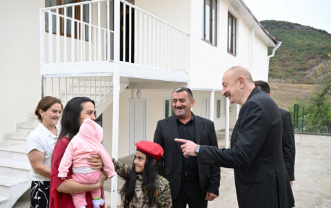 Prezident Seyidbəyliyə getdi
