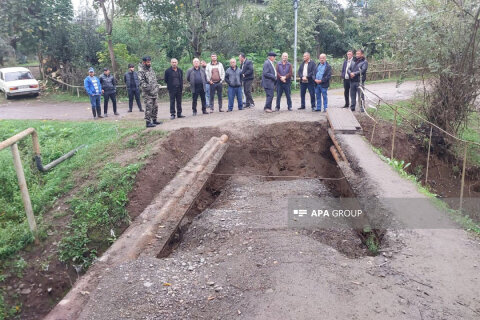 Astarada sel nəticəsinə körpü çöküb